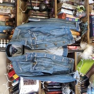 Tommy Hilfiger denim jacket